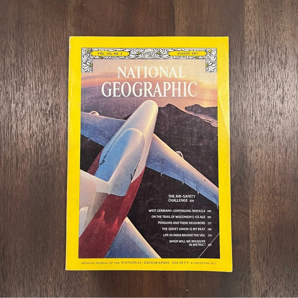 Vintage National Geographic Magazine August 1977‎ Volume 152 No.2